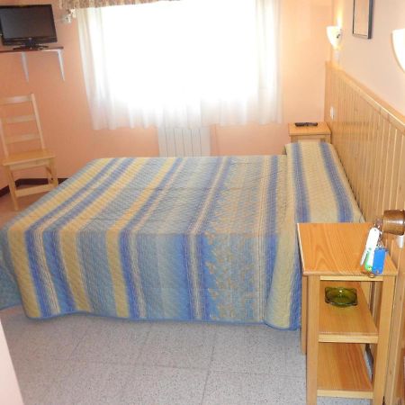 尼格兰 Hostal Alce酒店 外观 照片