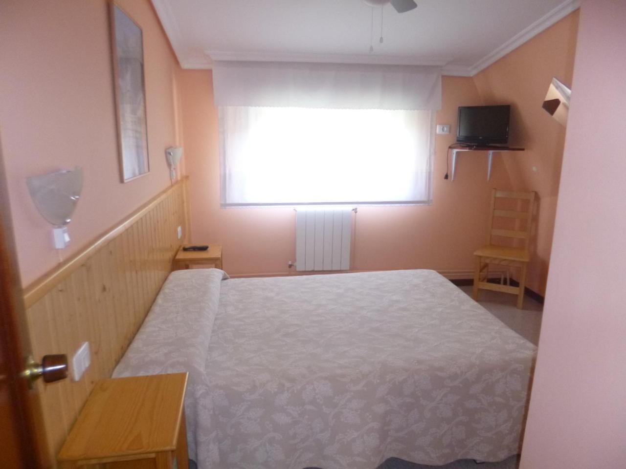 尼格兰 Hostal Alce酒店 外观 照片